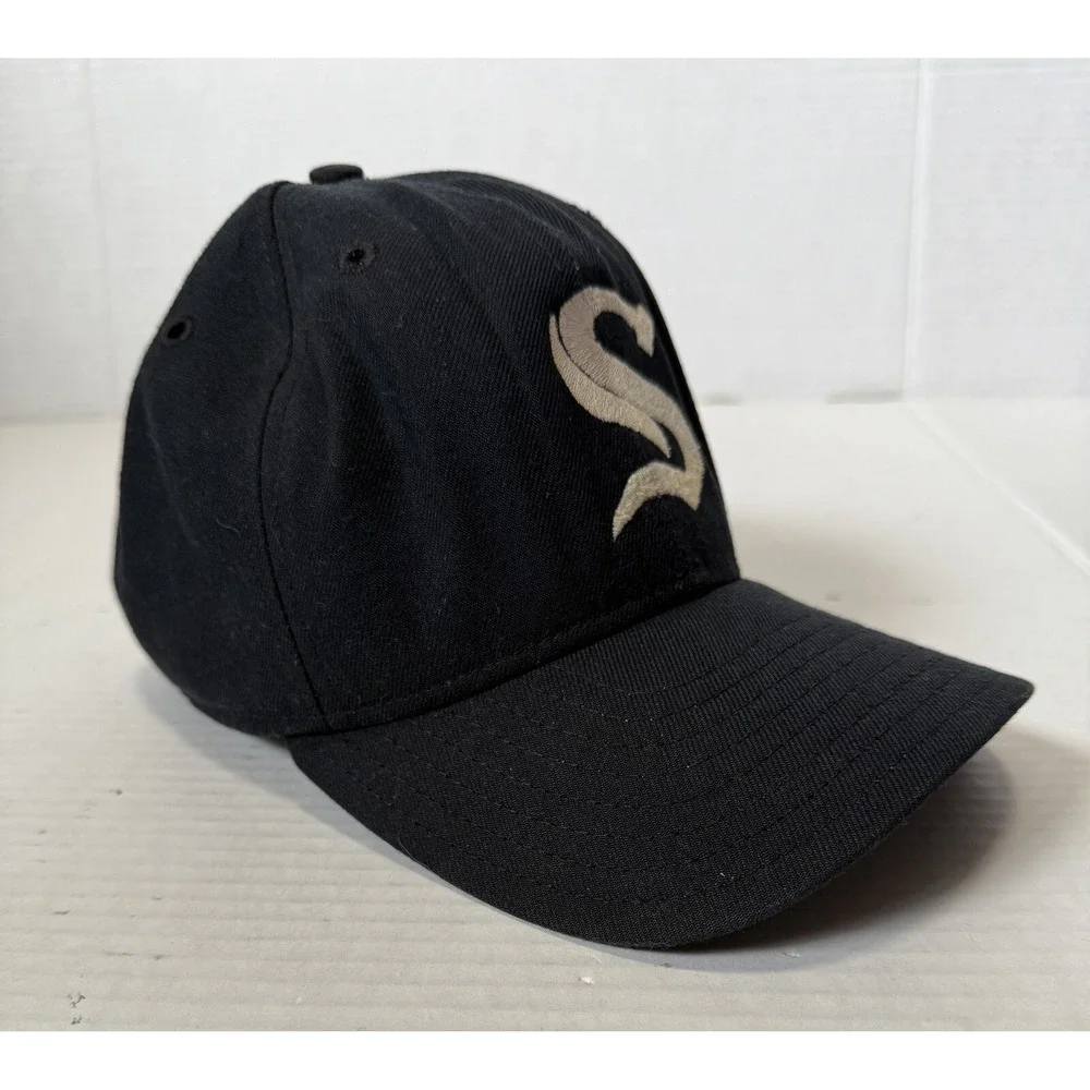 CHICAGO WHITE SOX - New Era Pro Model Mad in USA Baseball Cap Hat -‎ Size 7 1/4